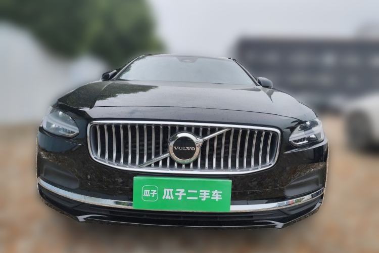 Used Volvo S90 2025 B5 Zhiyuan Luxury Edition Front