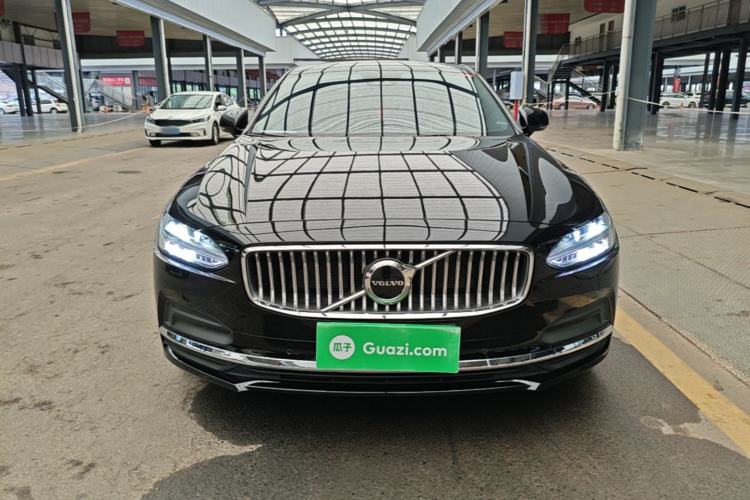 Used Volvo S90 2025 B5 Zhiyi Luxury Edition Front