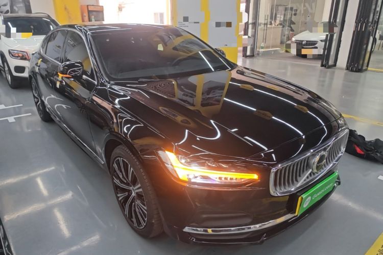 Used Volvo S90 2025 B5 Zhiyuan Luxury Edition Front Right 45 Deg