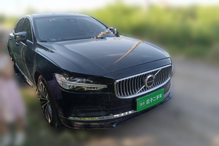 Used Volvo S90 2025 B5 Zhiyi Luxury Edition Front Right 45 Deg