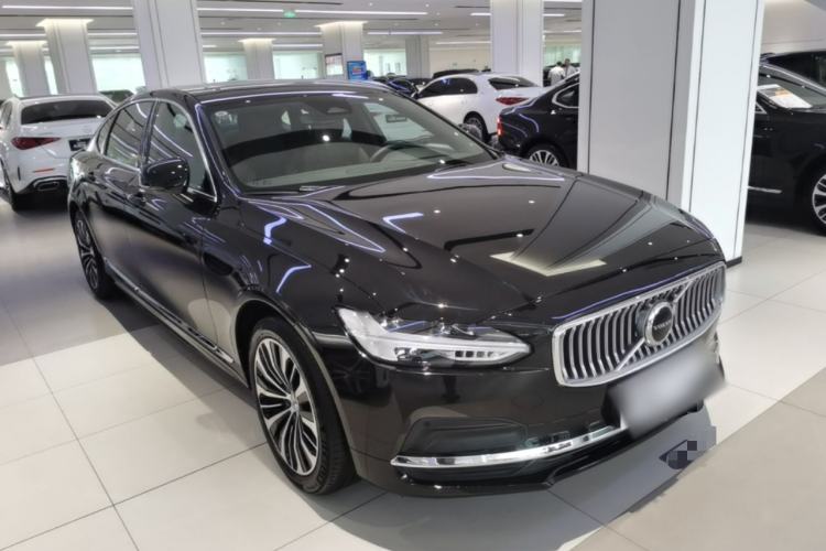 Used Volvo S90 2025 B5 Zhiyi Luxury Edition Front Right 45 Deg
