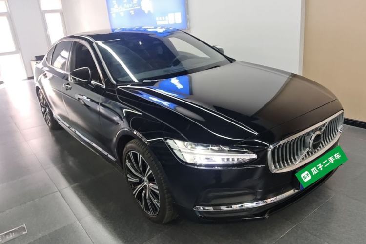Used Volvo S90 2025 B5 Zhiyuan Luxury Edition Front Right 45 Deg