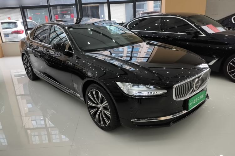 Used Volvo S90 2025 B5 Zhiyuan Luxury Edition Front Right 45 Deg