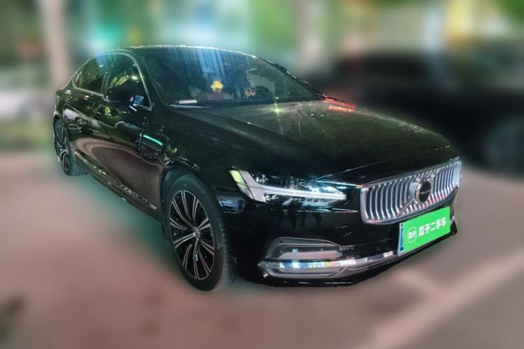Used Volvo S90 2025 B5 Zhiyuan Luxury Edition Front Right 45 Deg