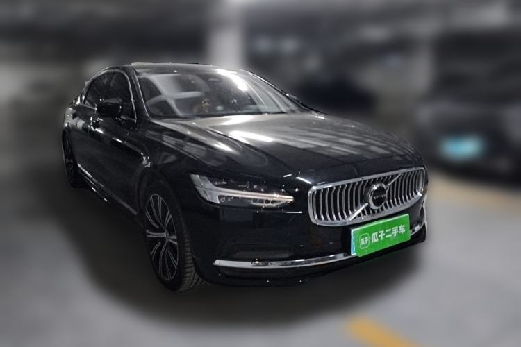 Used Volvo S90 2025 B5 Zhiyuan Luxury Edition Front Right 45 Deg