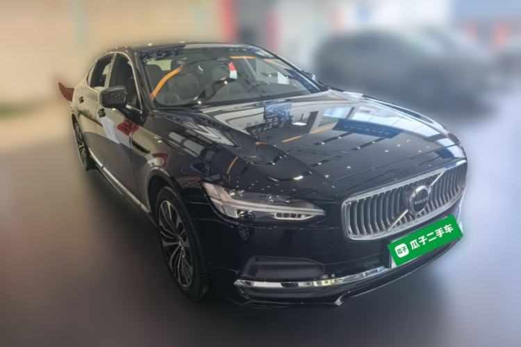 Used Volvo S90 2025 B5 Zhiyi Luxury Edition Front Right 45 Deg
