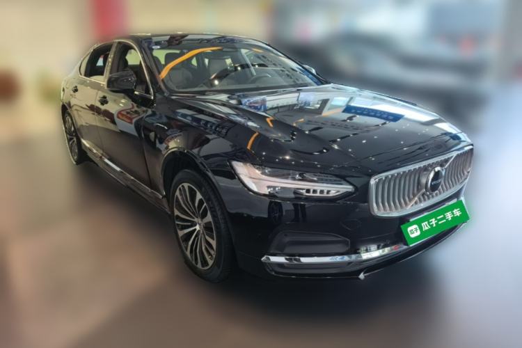 Used Volvo S90 2025 B5 Zhiyi Luxury Edition Front Right 45 Deg