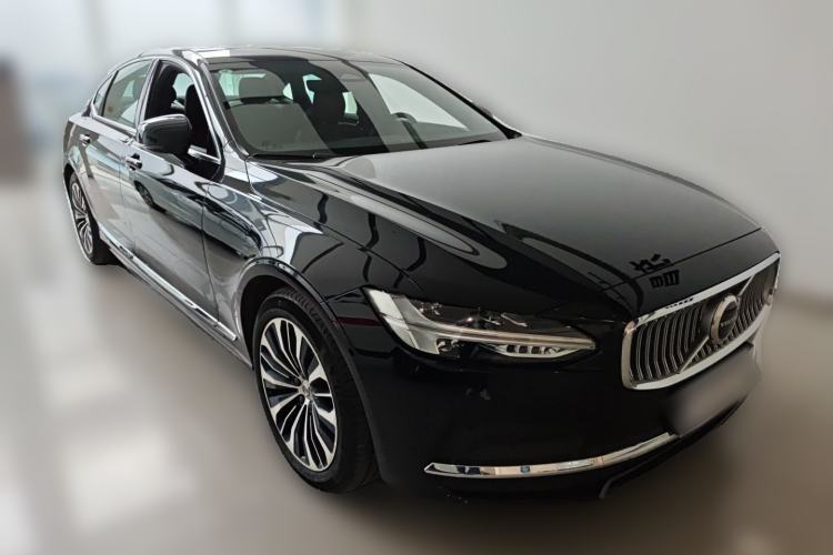 Used Volvo S90 2025 B5 Zhiyi Luxury Edition Front Right 45 Deg