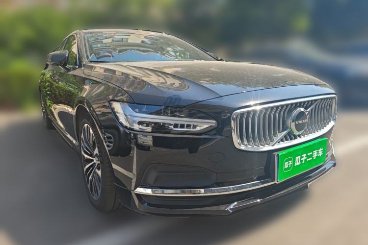 Used Volvo S90 2025 B5 Zhiyi Luxury Edition Front Right 45 Deg