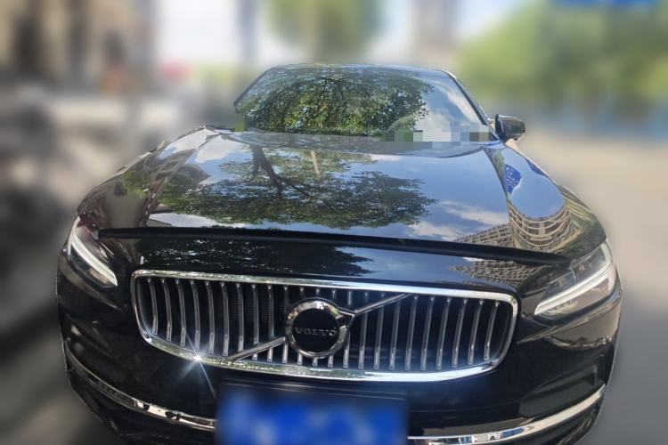 Used Volvo S90 2025 B5 Zhiyuan Luxury Edition Front