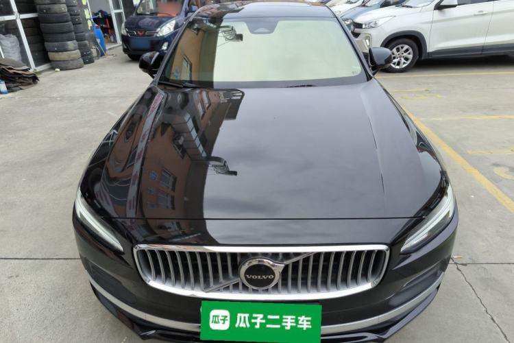 Used Volvo S90 2025 B5 Zhiyuan Luxury Edition Front
