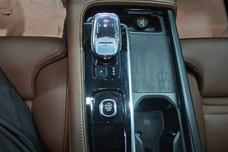Used Volvo S90 2025 B5 Zhiyuan Luxury Edition Gear Lever