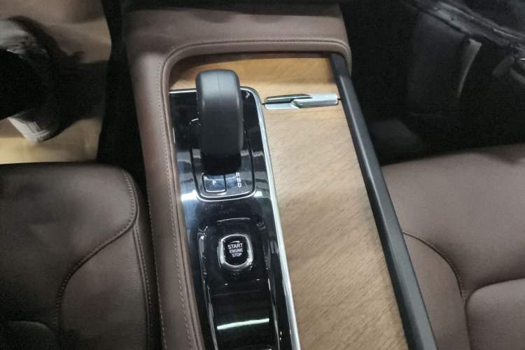 Used Volvo S90 2025 B5 Zhiyi Luxury Edition Gear Lever