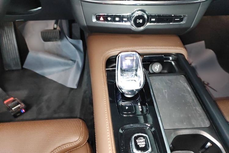 Used Volvo S90 2025 B5 Zhiya Luxury Edition Gear Lever