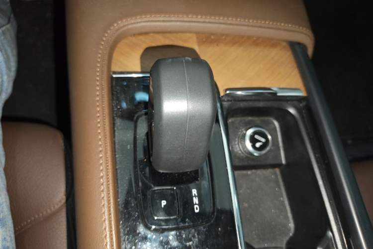 Used Volvo S90 2025 B5 Zhiyi Luxury Edition Gear Lever