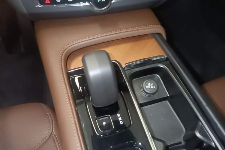 Used Volvo S90 2025 B5 Zhiyi Luxury Edition Gear Lever