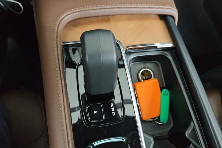 Used Volvo S90 2025 B5 Zhiyi Luxury Edition Gear Lever