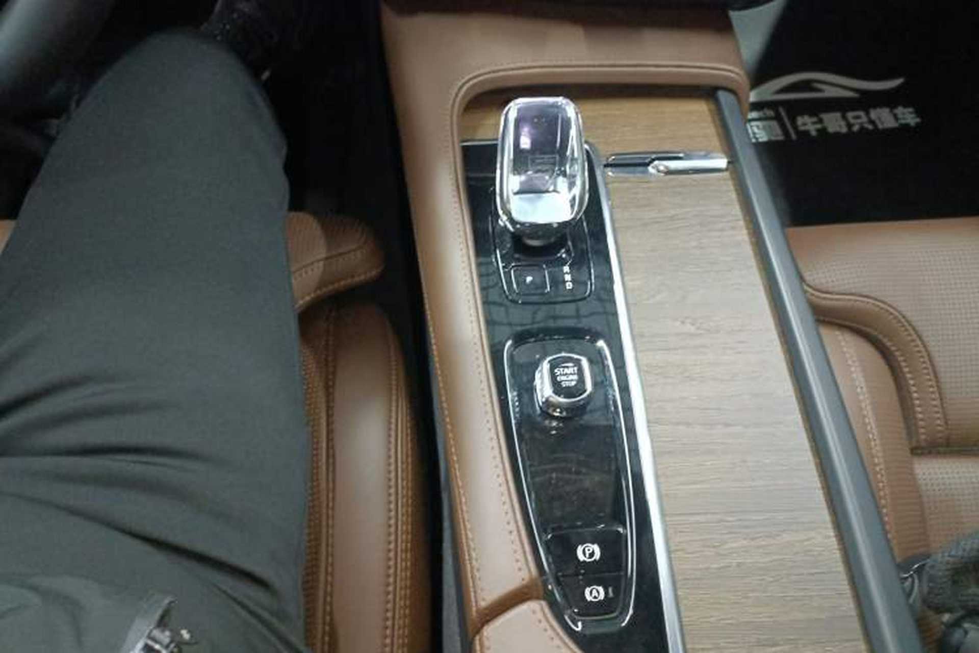 Used Volvo S90 2025 B5 Zhiya Luxury Edition Gear Lever