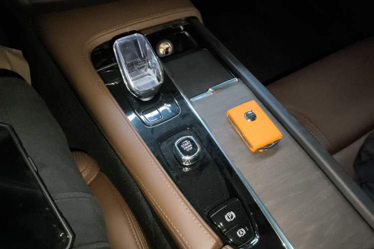 Used Volvo S90 2025 B5 Zhiya Luxury Edition Gear Lever