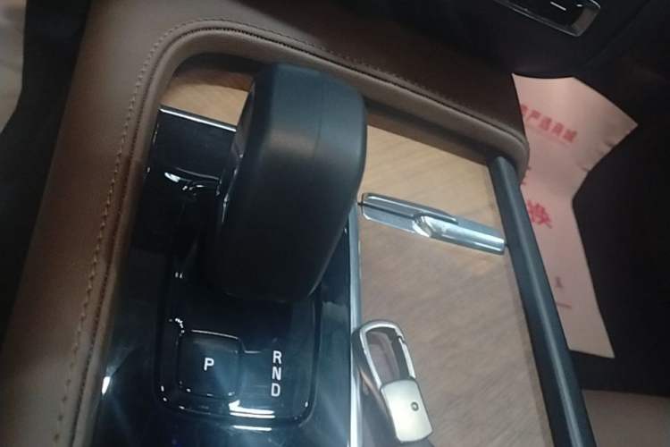 Used Volvo S90 2025 B5 Zhiyi Luxury Edition Gear Lever