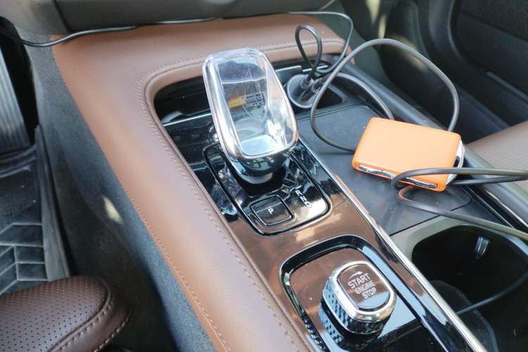 Used Volvo S90 2025 B5 Zhiya Luxury Edition Gear Lever
