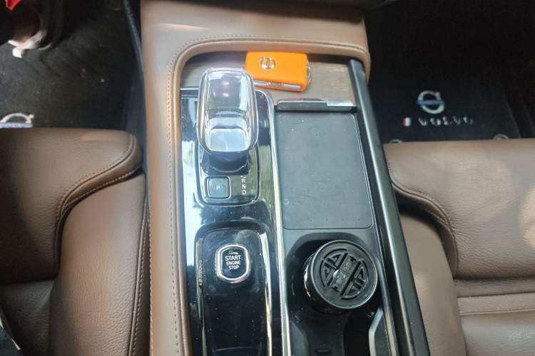 Used Volvo S90 2025 B5 Zhiyuan Luxury Edition Gear Lever