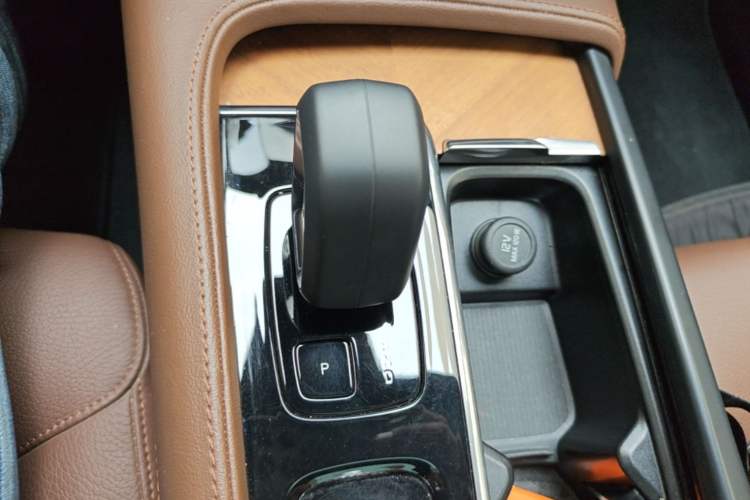 Used Volvo S90 2025 B5 Zhiyi Luxury Edition Gear Lever