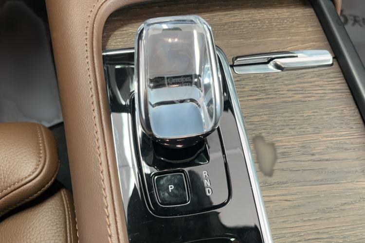 Used Volvo S90 2025 B5 Zhiyuan Luxury Edition Gear Lever