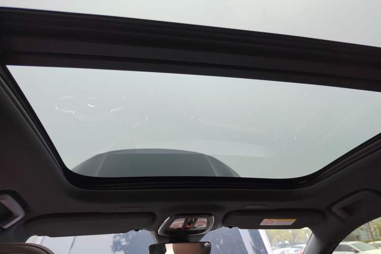 Used Volvo S90 2025 B5 Zhiyi Luxury Edition Headliner