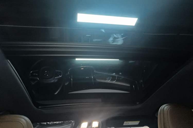 Used Volvo S90 2025 B5 Zhiya Luxury Edition Headliner
