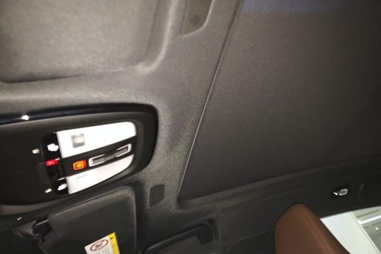 Used Volvo S90 2025 B5 Zhiyi Luxury Edition Headliner