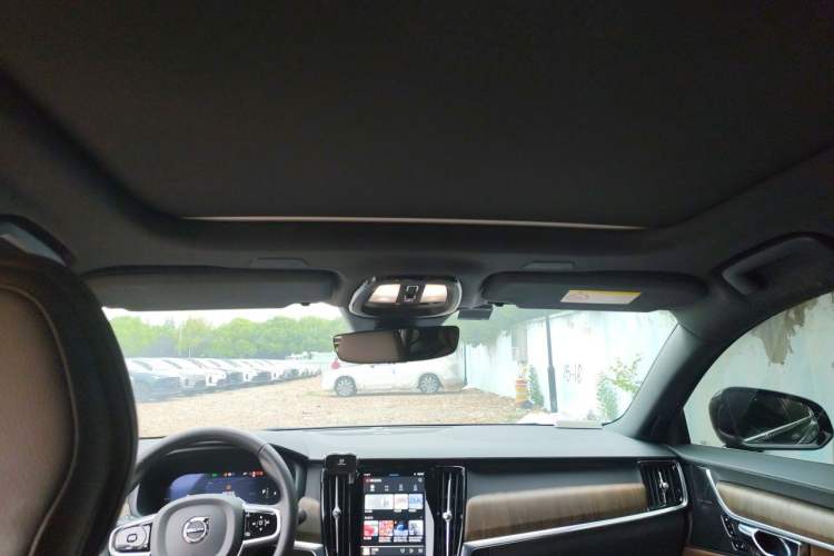 Used Volvo S90 2025 B5 Zhiyuan Luxury Edition Headliner