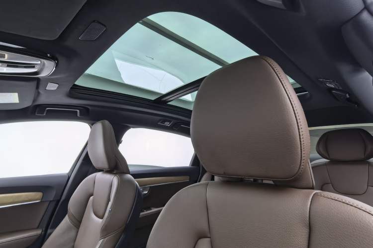 Used Volvo S90 2025 B5 Zhiyi Luxury Edition Headliner