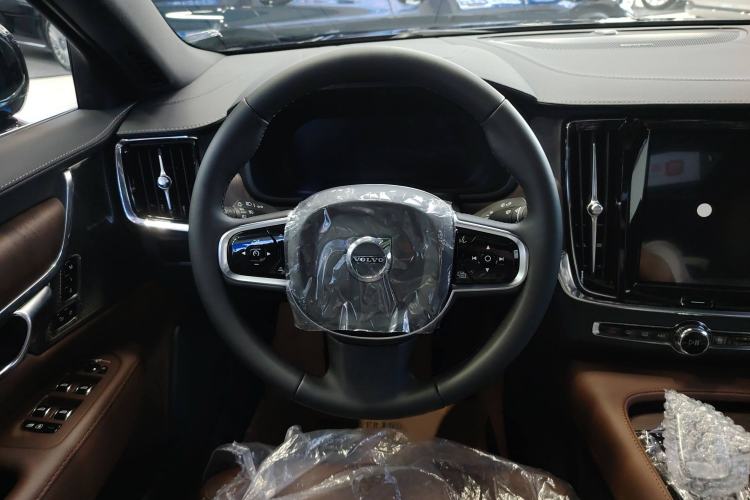 Used Volvo S90 2025 B5 Zhiyuan Luxury Edition Instrument Cluster