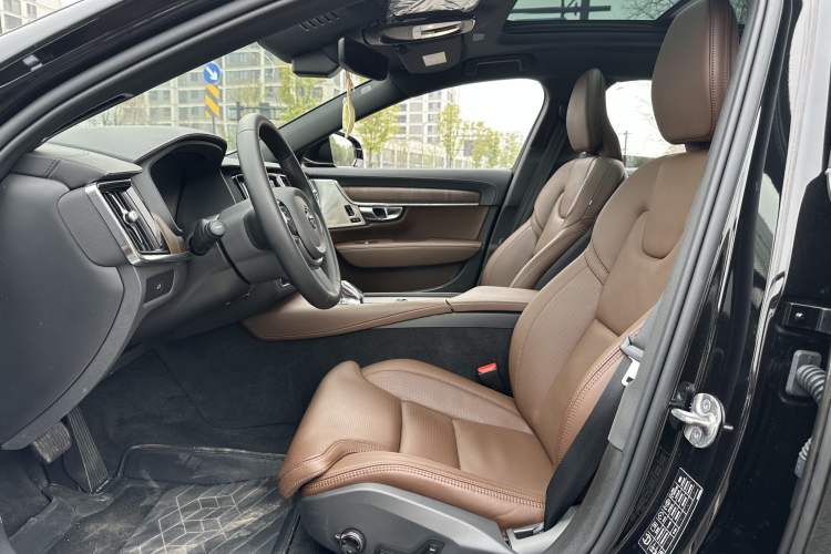 Used Volvo S90 2025 B5 Zhiya Luxury Edition Interior 1