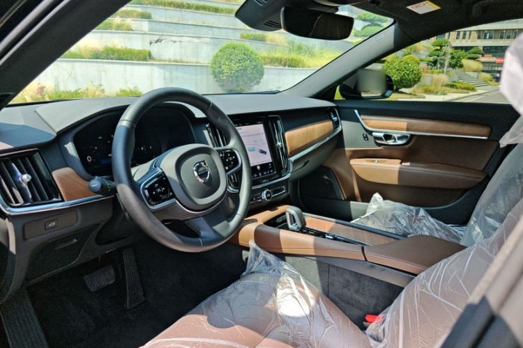 Used Volvo S90 2025 B5 Zhiyi Luxury Edition Interior 1
