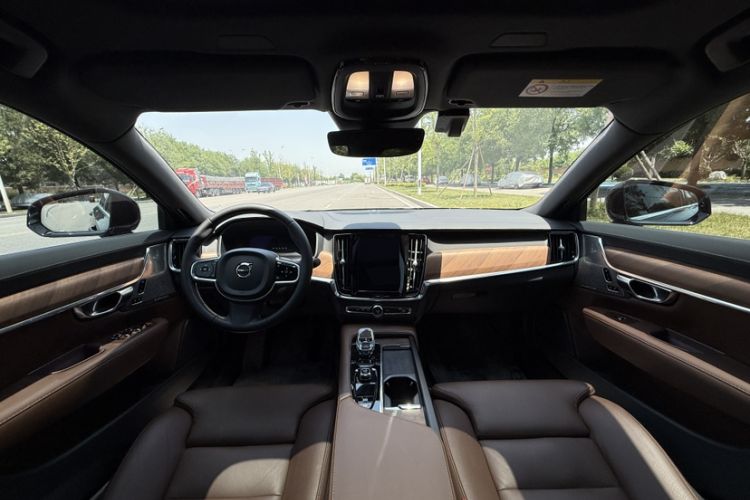 Used Volvo S90 2025 B5 Zhiyuan Luxury Edition Interior 1