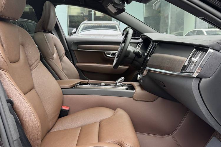 Used Volvo S90 2025 B5 Zhiyuan Luxury Edition Interior 1