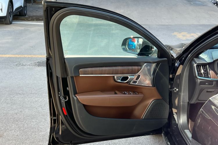 Used Volvo S90 2025 B5 Zhiya Luxury Edition Interior 10