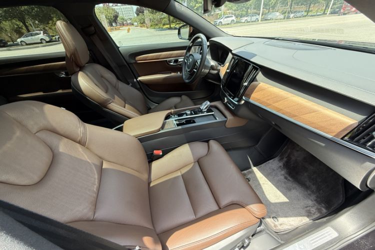 Used Volvo S90 2025 B5 Zhiyuan Luxury Edition Interior 10