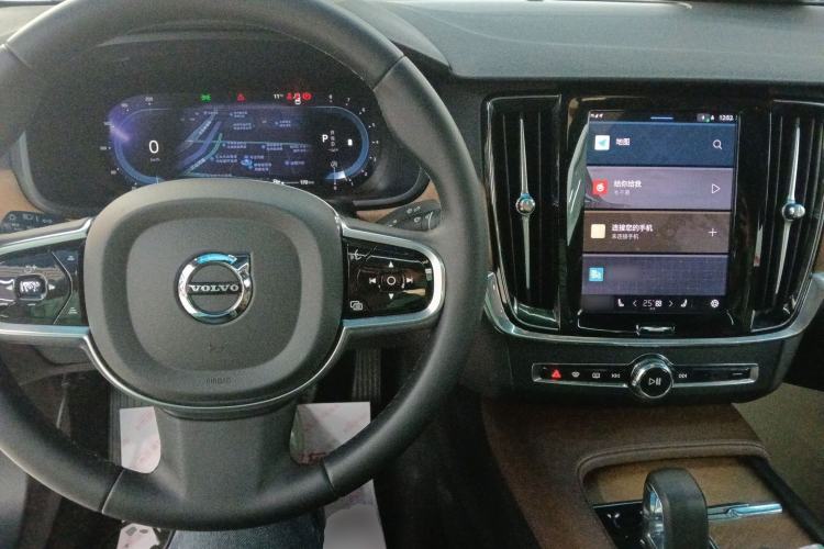 Used Volvo S90 2025 B5 Zhiyi Luxury Edition Interior 2