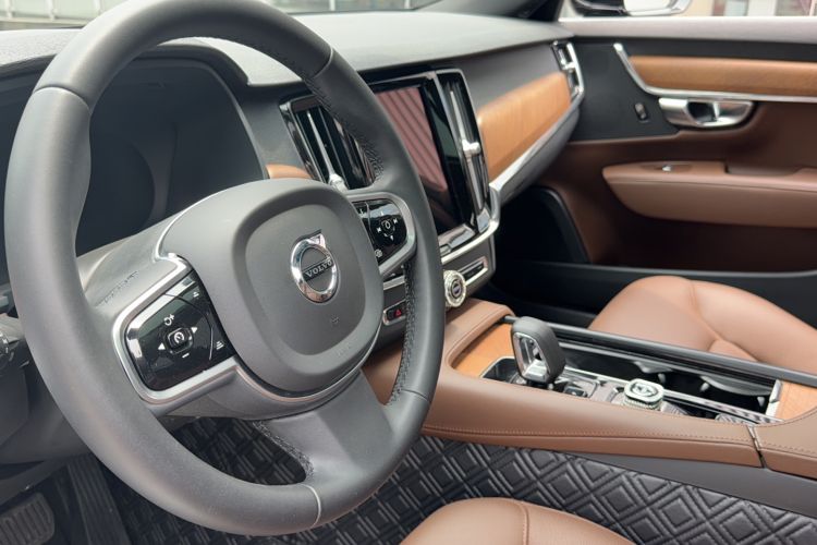 Used Volvo S90 2025 B5 Zhiyi Luxury Edition Interior 2