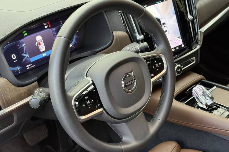 Used Volvo S90 2025 B5 Zhiya Luxury Edition Interior 2