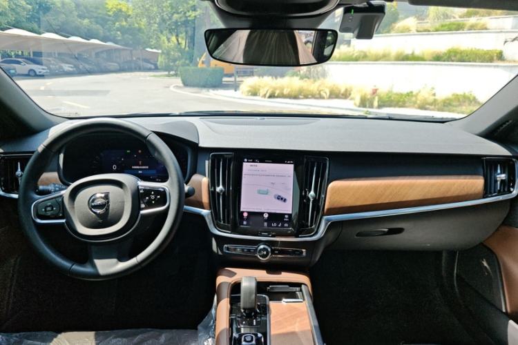 Used Volvo S90 2025 B5 Zhiyi Luxury Edition Interior 2