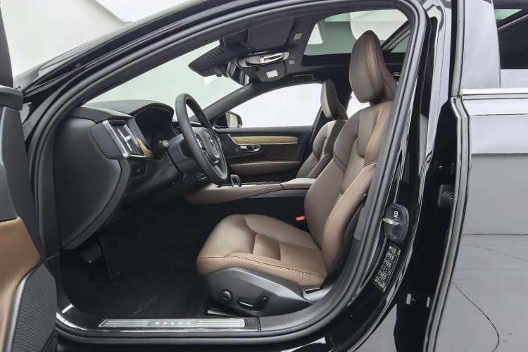 Used Volvo S90 2025 B5 Zhiyi Luxury Edition Interior 2