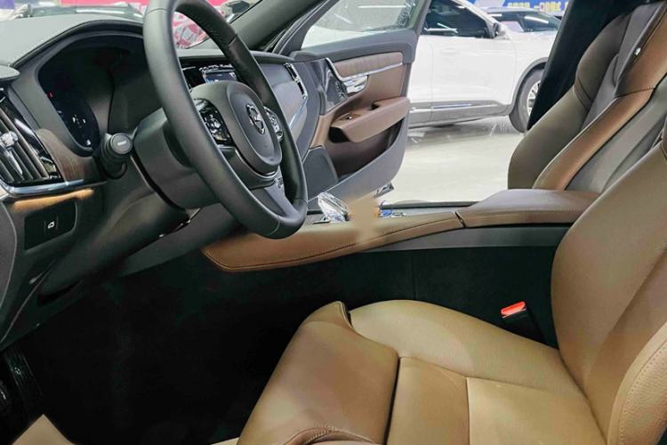 Used Volvo S90 2025 B5 Zhiyuan Luxury Edition Interior 3