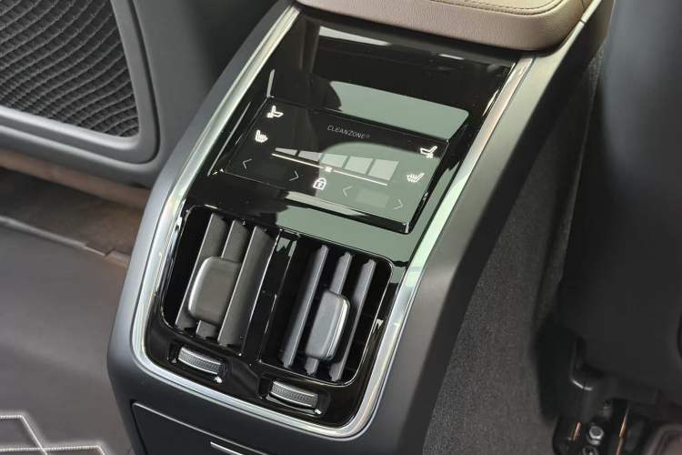 Used Volvo S90 2025 B5 Zhiya Luxury Edition Interior 3