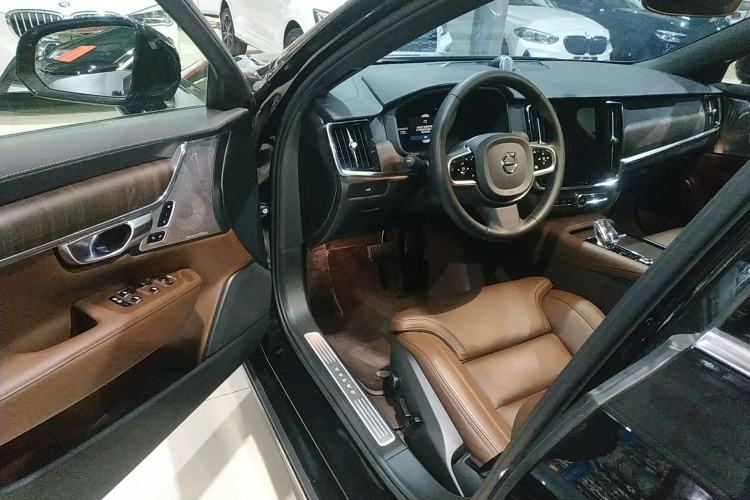 Used Volvo S90 2025 B5 Zhiya Luxury Edition Interior 3