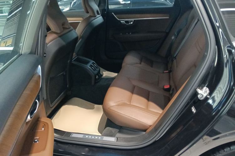 Used Volvo S90 2025 B5 Zhiyi Luxury Edition Interior 4