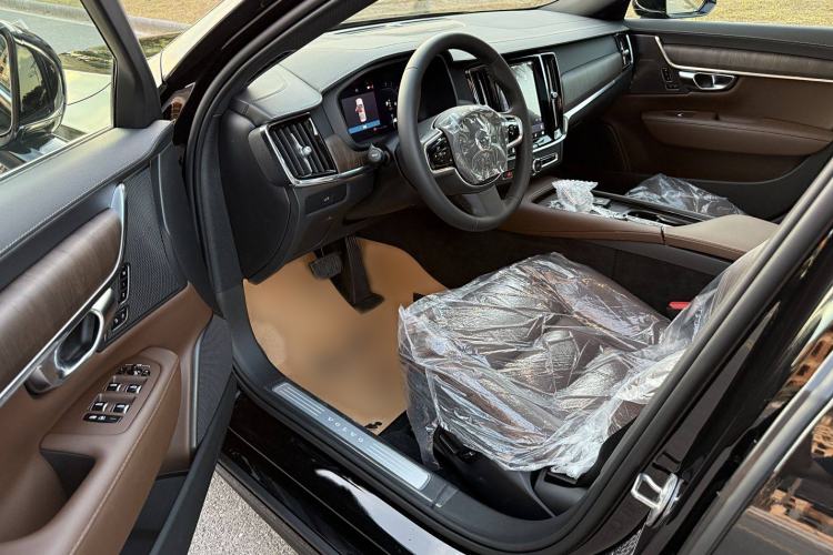 Used Volvo S90 2025 B5 Zhiyuan Luxury Edition Interior 4